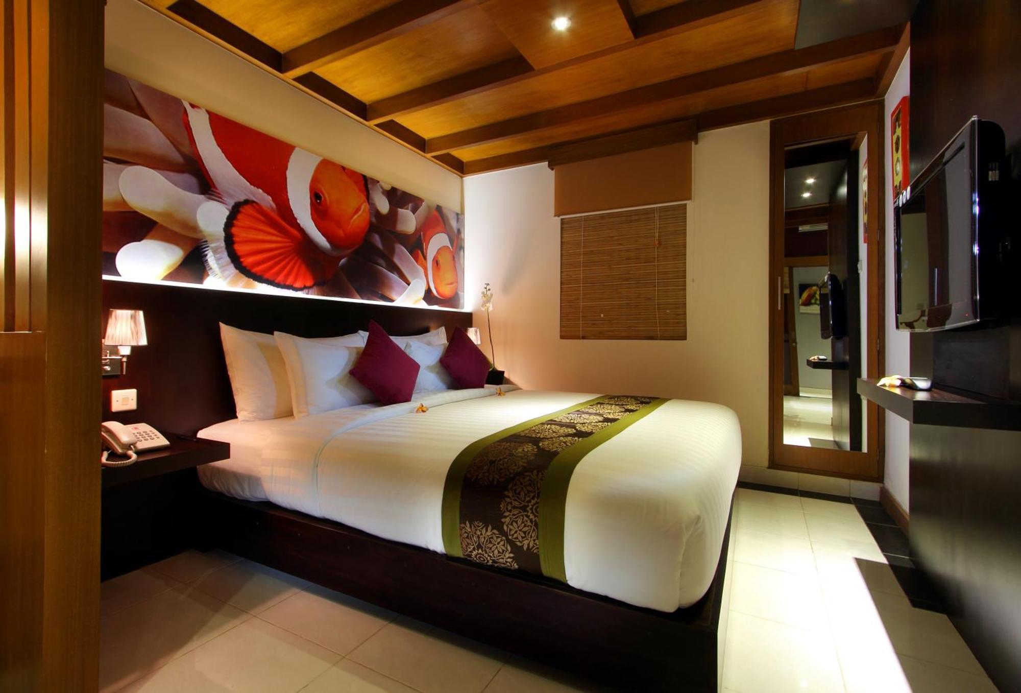 One-Bedroom Executive Suite with Business Facilities,1221731689:JPEG